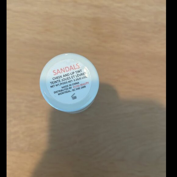 Floss Beauty The Concierge In Sandals Cheek and Lip Tint - Picture 2 of 3